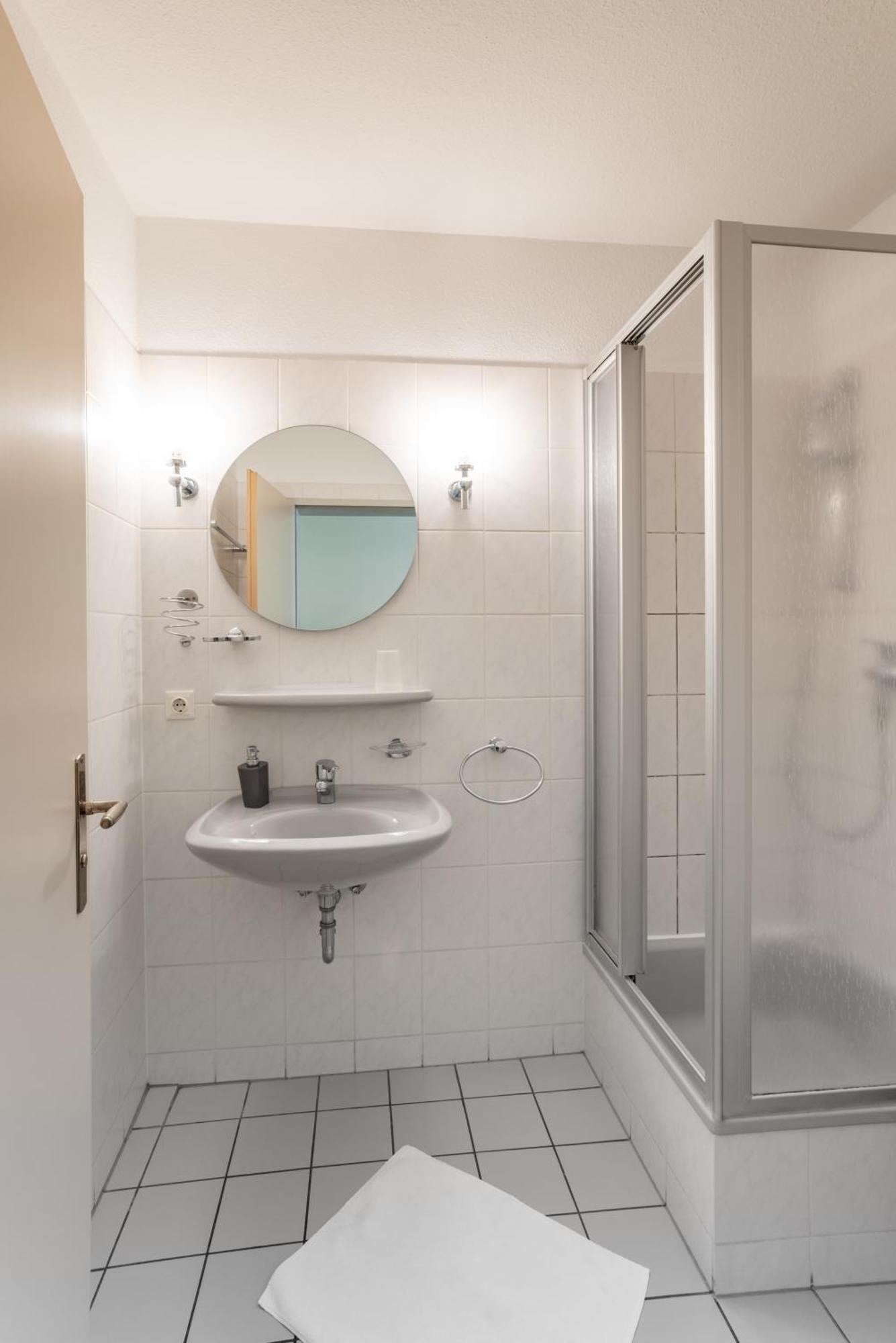 Waldhotel Schoeneiche -Self Check-In- Extérieur photo